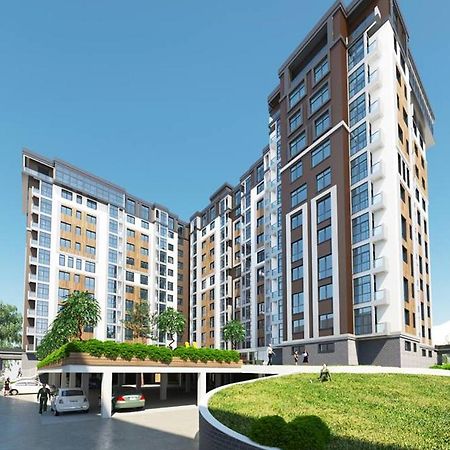 Люкс Апартаменти В Центрі Міста ,Жк Театральний Rivne Exterior photo